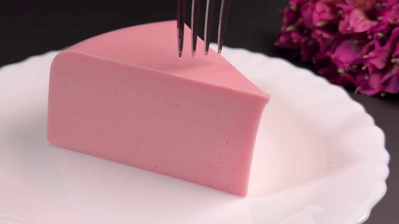 Just milk and raspberries! Delicious and healthy dessert without gelatin and without baking!!