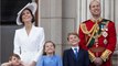 Voici - William et Kate Middleton dévoilent des clichés inédits de leurs enfants pour la fête des mères