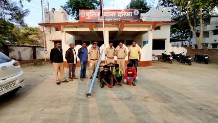 दरिमा एयरपोर्ट से स्ट्रीट लाइट खंभा चोरी करने वाले तीन आरोपी गिरफ्तार