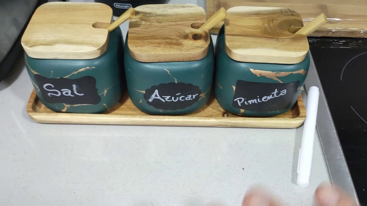 Mis últimas compras Amazon BENTO JAPONÉS, ESPECIERO, MACHACADOR DE AJOS Y TABLA DE CORTAR PROFESIONAL