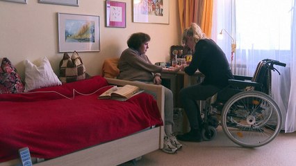 Lacking health workers, Germany taps robots for elder care