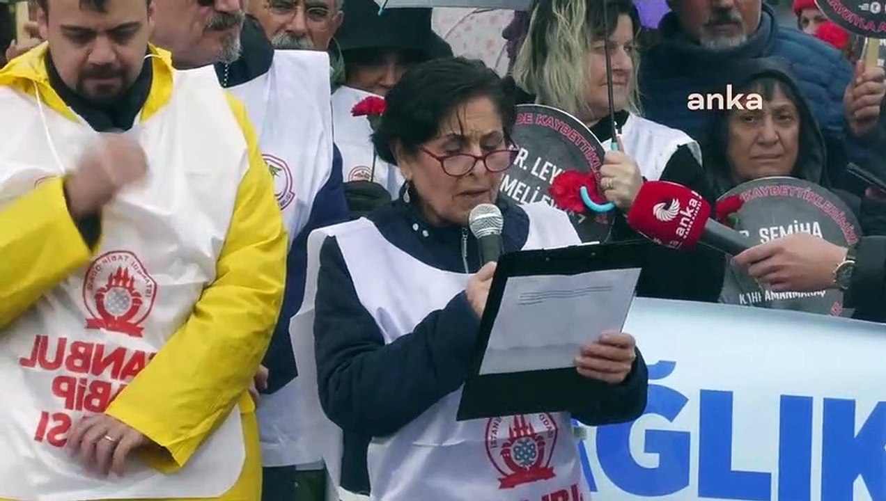 İstanbul’da hekimler, depremlerde yaşamını yitirenler için Haydarpaşa Numune’den Kadıköy İskelesi’ne kadar “sessiz yürüyüş” yaptı