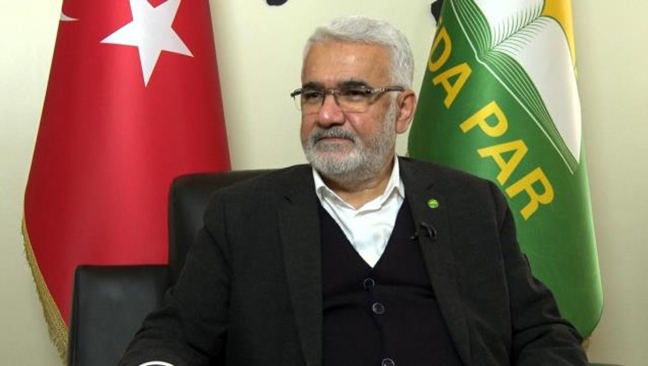 HÜDA PAR Genel Başkanı'ndan "Cumhurbaşkanı olsaydınız ilk neyi değiştirirdiniz?" sorusuna yanıt: Tamamen sivil bir anayasa yapardım