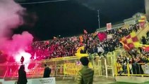 Catanzaro accoglie la squadra dopo la vittoria-promozione: “Serie B! Serie B!”. Tutti allo stadio 2