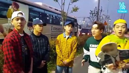 [V LIVE] 151018 -  집으로 가는 길 버스 이벤트!
