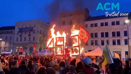 Riots in France continue into third week following controversial retirement changes