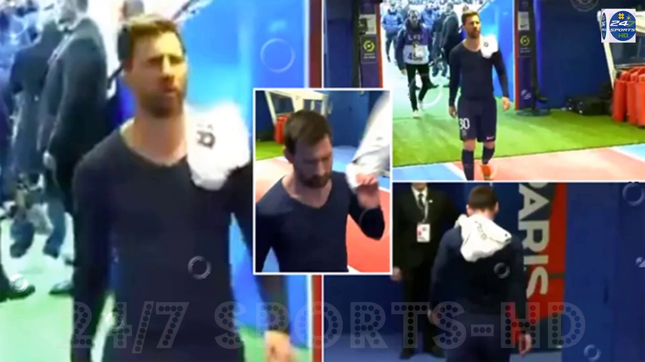 Lionel Messi Appeared to Head Down the Tunnel while his Teammates Stayed on the Pitch on Sunday
