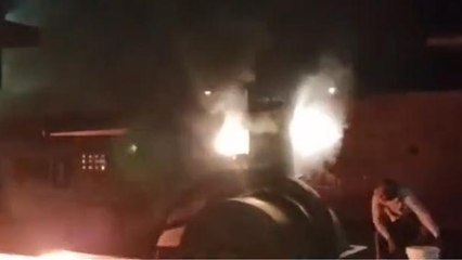 सम्भल: रोड रोलर में लगी आग से मची अफरा-तफरी,ड्राइवर ने कूदकर बचाई जान