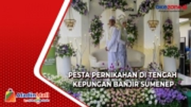 Pasangan Pengantin di Sumenep Gelar Resepsi di Tengah Kepungan Banjir