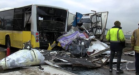 TEM’de zincirleme kaza: 2 kişi hayatını kaybetti