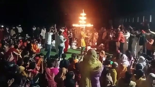 उत्तरवाहिनी नर्मदा परिक्रमा में भक्ति में झूमते दिखे श्रद्धालु