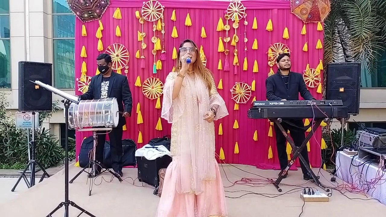 singers for mehndi night, singer for mehndi ki raat, singer for mehndi ki raat in delhi, mehndi sangeet singers, mehndi singers delhi, mehndi sangeet singer, singer for mehendi, best mehndi singers,