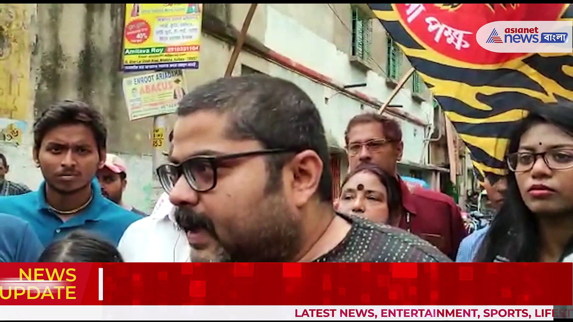 স্কুলে থাকছে বাংলা, অবশেষে চাকরি ফিরল আরিয়াদহ নওদাপারা হোলি চাইল্ড স্কুলের বাংলার শিক্ষিকার