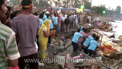 People gathered for Kali visarjan