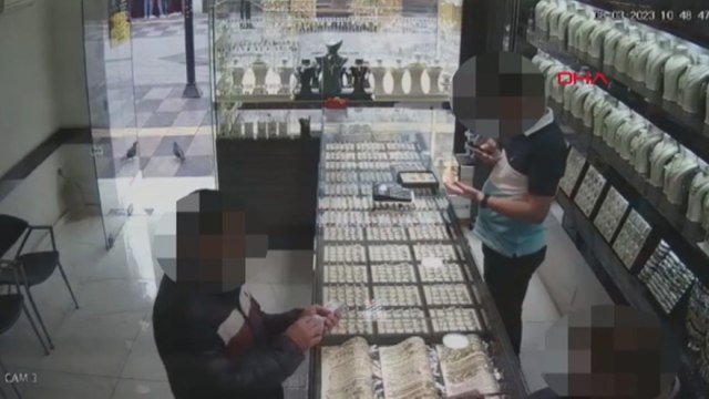 Düşük ayarlı altını 22 ayar diye satan dolandırıcı yakalandı
