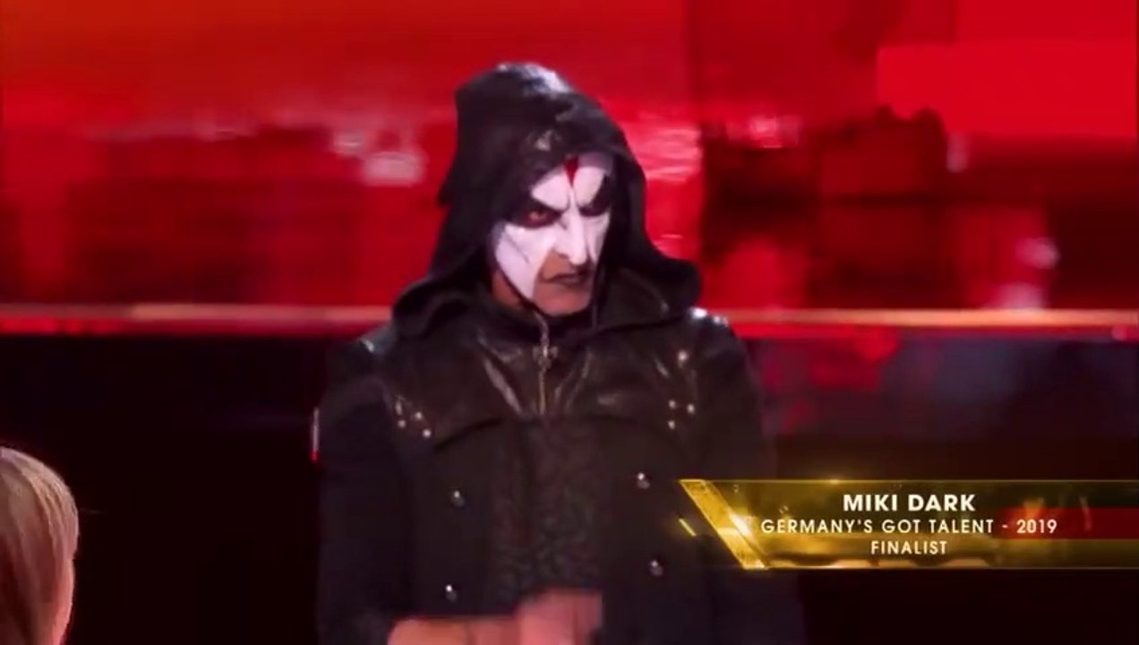 SHOCKING and DANGEROUS Knife Throwing Auditions Dont Try This at Home  |  Got Talent Global