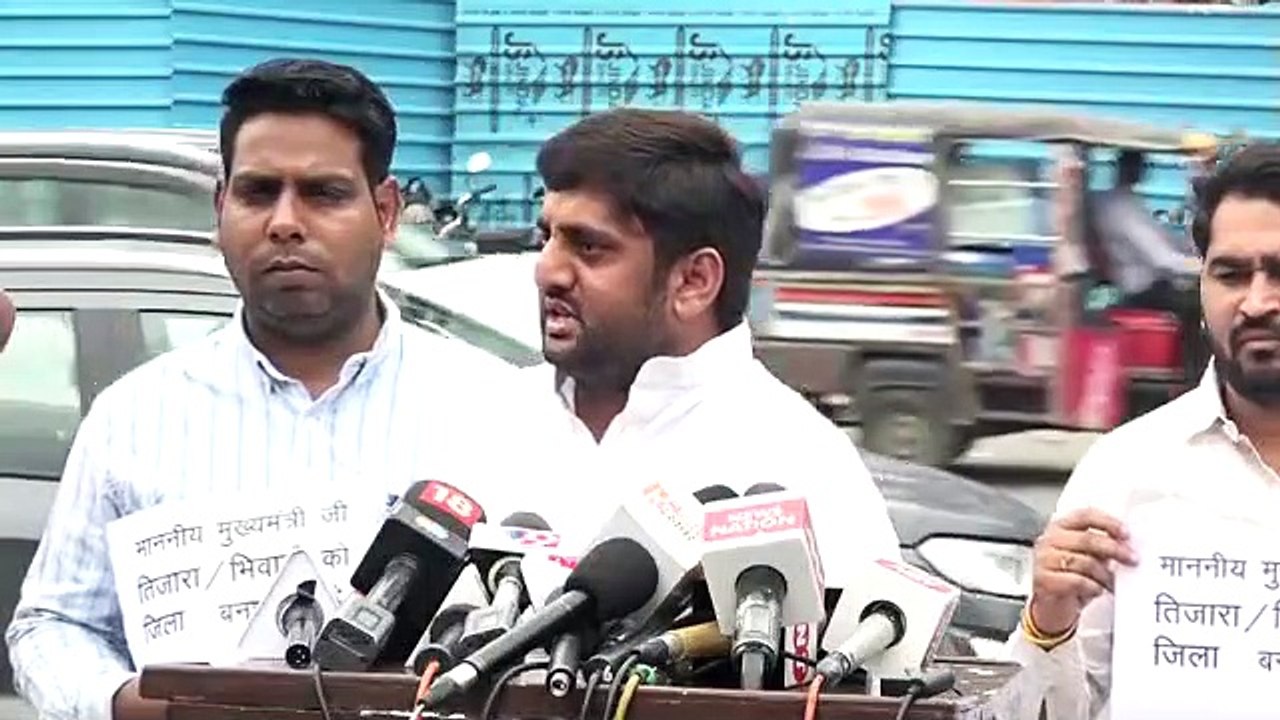 जानिए अपनी ही सरकार के खिलाफ ये विधायक धरने पर...