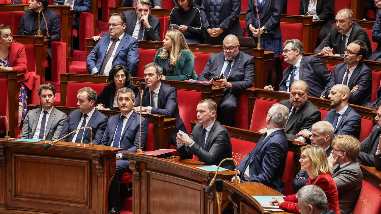Réforme des retraites : suivez en direct le vote des motions de censure à l'Assemblée nationale