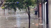 الأمطار الغزيرة تغرق شوارع غزة