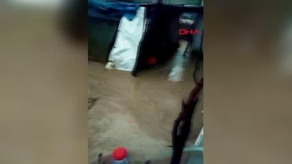 SİİRT'TE SAĞANAK; BAĞ VE BAHÇELER SUYLA DOLDU