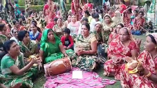 आशा-उषा सहयोगी ने थाली कटोरी बजाकर किया नियमतिकरण के लिए किया प्रदर्शन