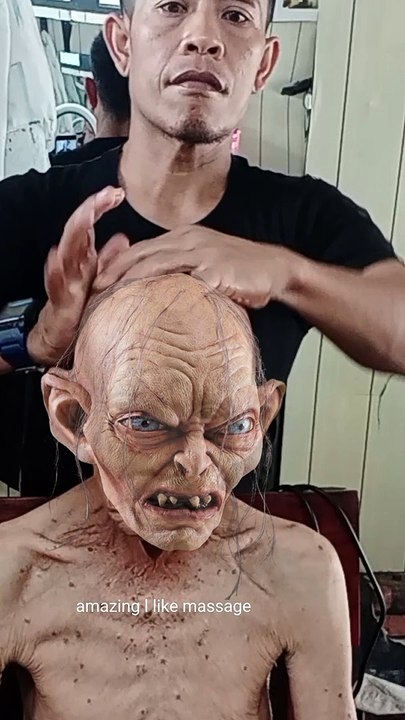 Memes gollum masaage