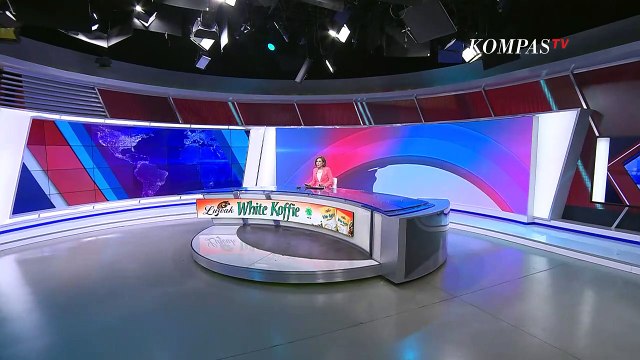 Akibat Hujan Deras Disertai Angin Kencang, Pohon di Pandeglang Tumbang Menimpa Gerobak Pedagang