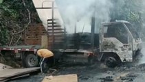 Seis vehículos de carga y transporte público fueron incinerados en Antioquia