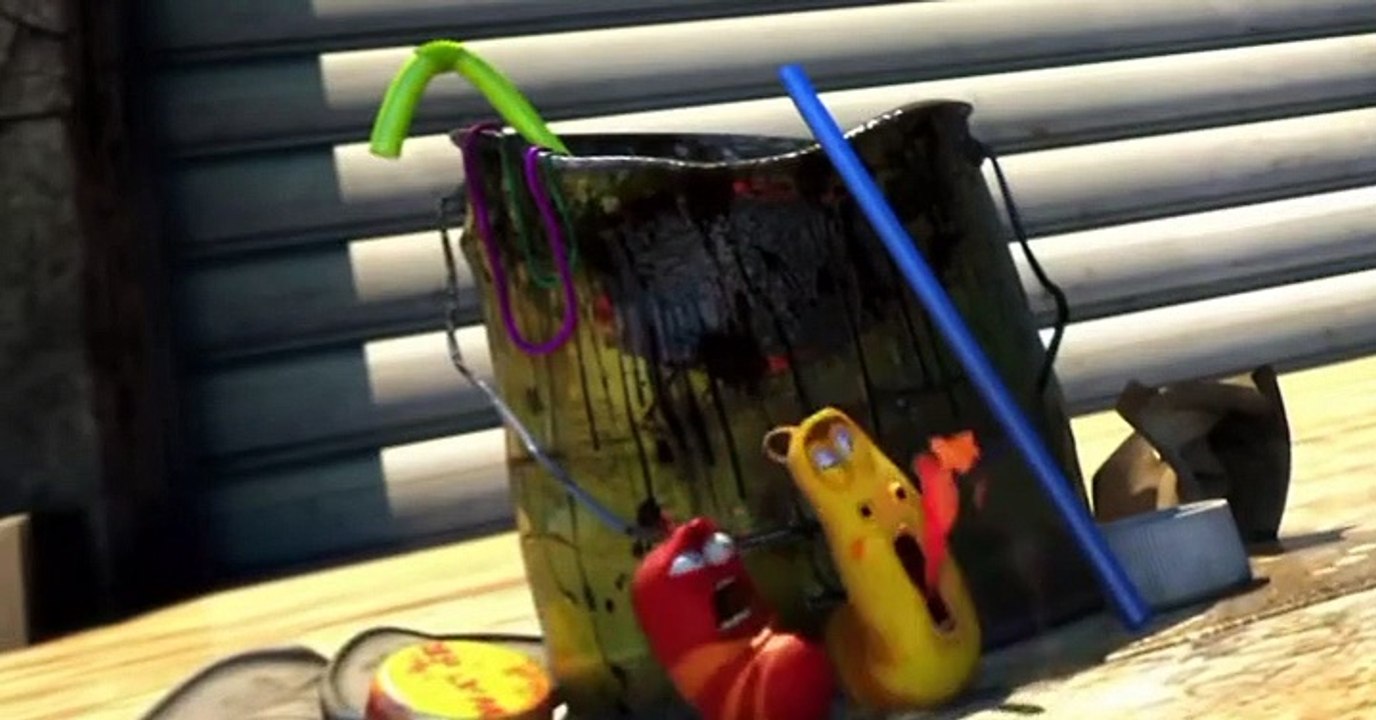 Larva Larva S03 E008 Shade