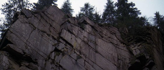 RAMBO Film - Extrait avec Sylvester Stallone - Le saut de la falaise