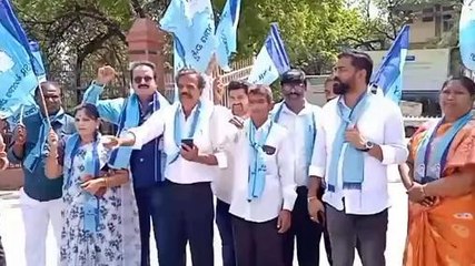 కరీంనగర్: పేపర్ లీకేజీ దోషులను కఠినంగా శిక్షించాలని నిరసన