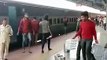 Expose: The color of two-rupee pudiya in the sip of train passengers