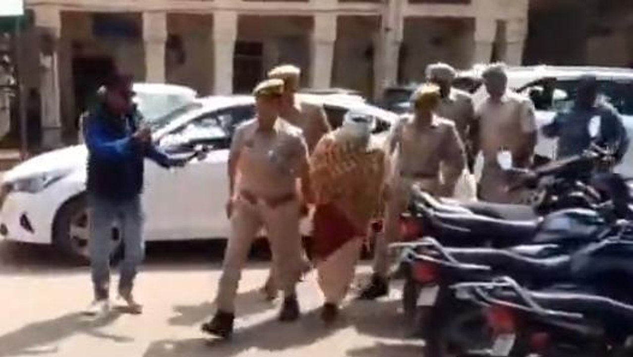 प्रेमी संग मिलकर पति और 4 बच्चों की प्रेमी संग मिलकर की थी हत्या, दोनों को सुनाया आजीवन कारावास