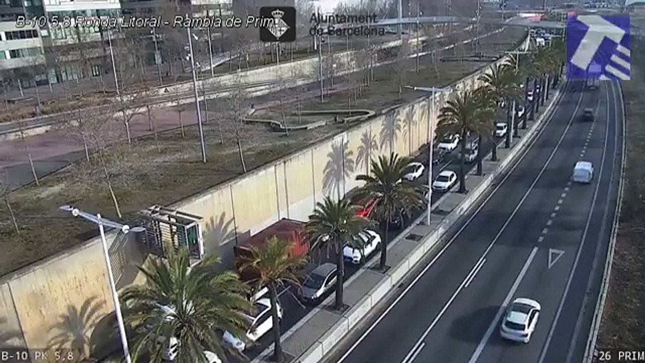 Retenciones en la ronda Litoral entre Sant Adrià y Ciutat Vella en sentido Llobregat