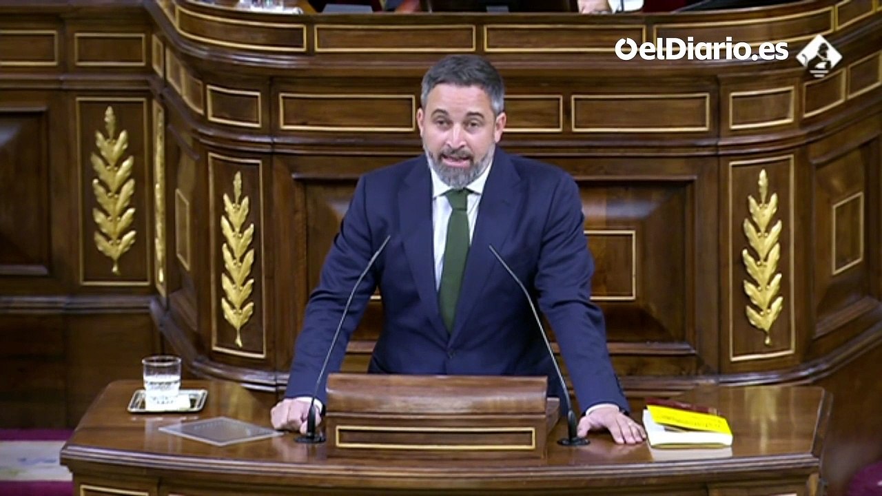 Abascal arranca la moción de censura burlándose de la vestimenta de los diputados: "Es lo primero que se me ha venido a la cabeza"