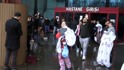 Hastanede deprem paniği kamerada