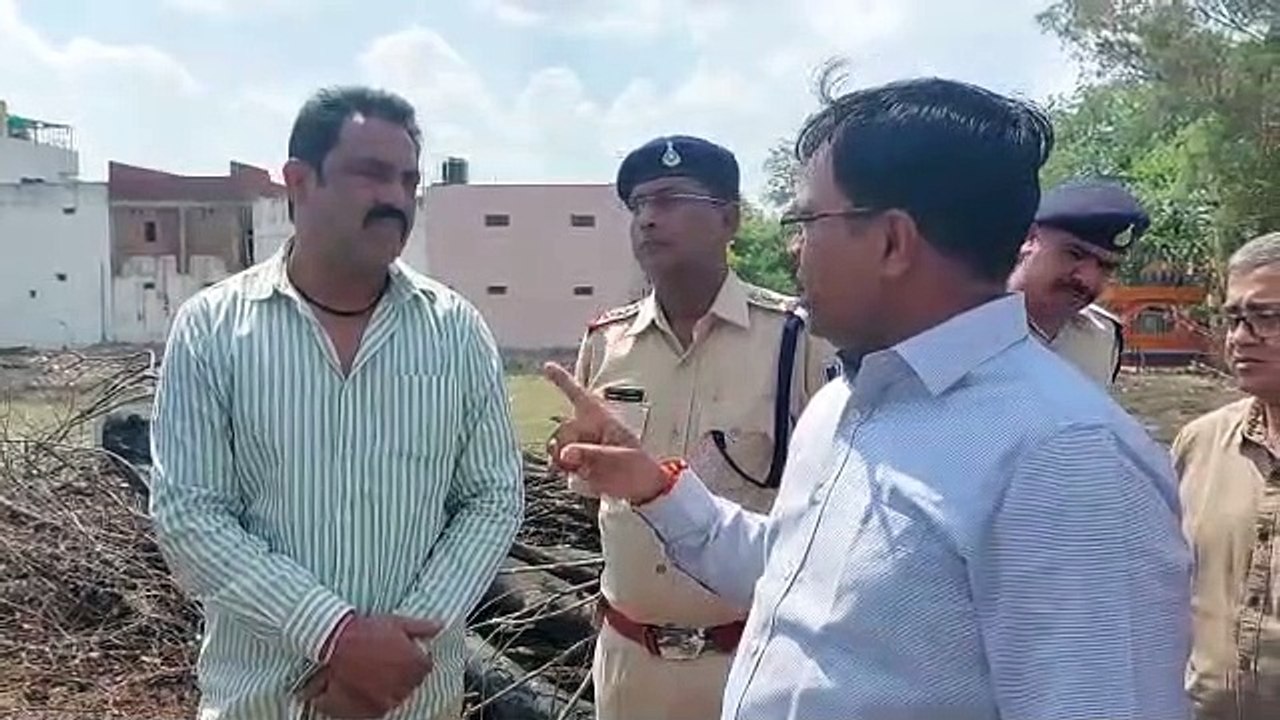 Ratlam Collector breaking news