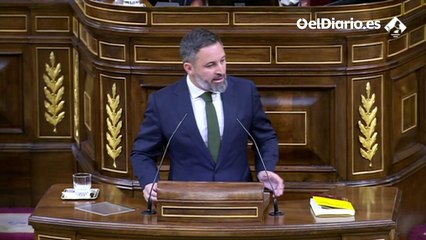 Abascal se enreda con el género, los progenitores gestantes y el “odio a la testosterona”