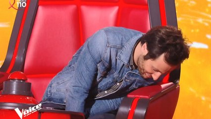 Vianney et les coachs cassent un fauteuil dans The Voice 2023