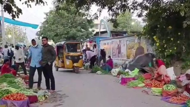 జగిత్యాల: ఉగాది సందర్భంగా.. భారీగా పెరిగిన ధరలు..!