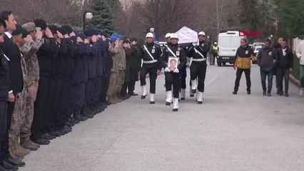 TOKAT'TA KALP KRİZİNDEN ÖLEN POLİS İÇİN TÖREN