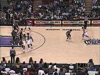 This Date in NBA History: Mitch Richmond clutch poster slam vs. SAS in 1997