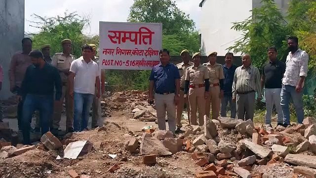 निगम के 8 करोड़ के 9 भूखंडों से हटाया अतिक्रमण