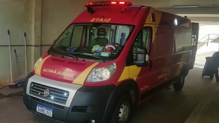 Mulher sofre queda e torce o tornozelo no Coqueiral