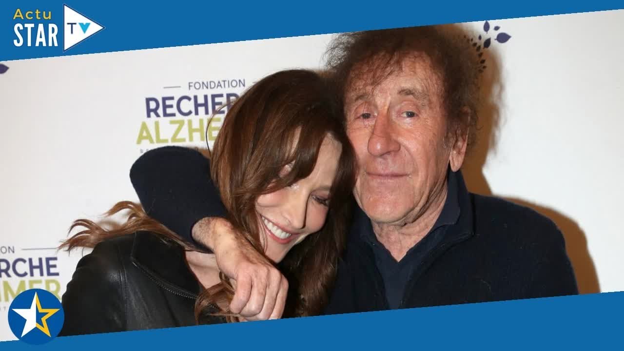 Carla Bruni : Silhouette renversante et 100% cuir au bras de Nicolas Sarkozy pour une grande soirée
