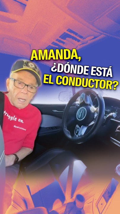 Así fue la divertida reacción de dos adultos mayores subiéndose por primera vez a un coche autónomo