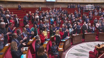 المعارضة تصعد ضد حكومة ماكرون: مستمرون لإسقاط قانون التقاعد