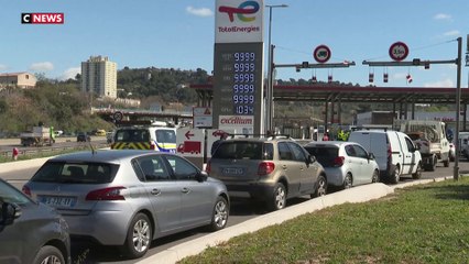 Essence à la recherche de l'or noir