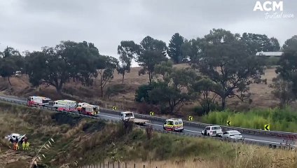 Vehicle goes over embankment at Mount Rankin | March 22, 2023 | Western Advocate