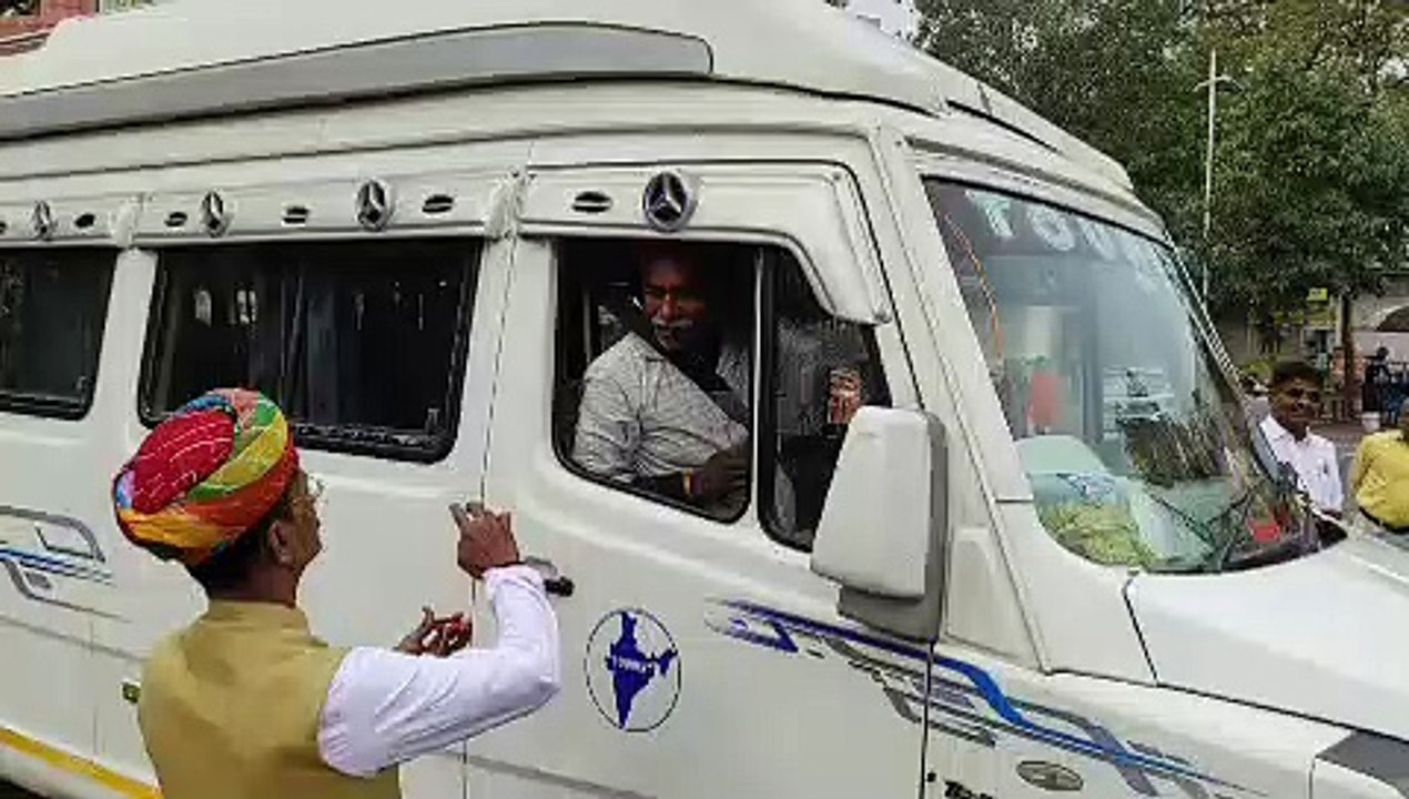 नव नवसंवत्सर Video: सजाई रंगोली, किया तिलक लगाक...
